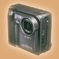 Sony Mavica MVC-FD7 digital camera with x10 auto-focus zoom lens saved images to floppy disk!